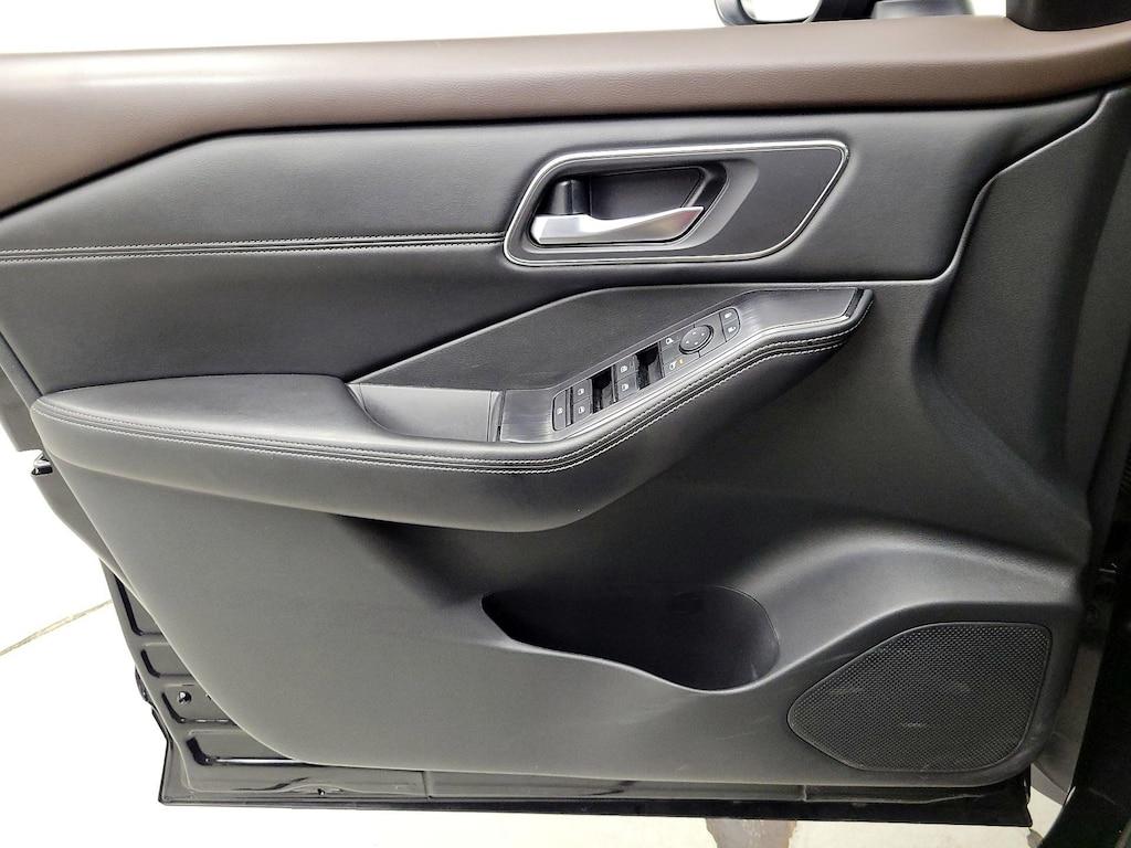 used 2021 Nissan Rogue car, priced at $17,998