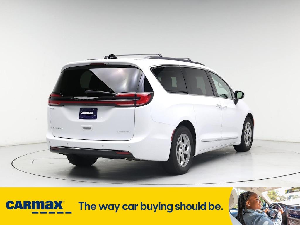 used 2023 Chrysler Pacifica car, priced at $27,998