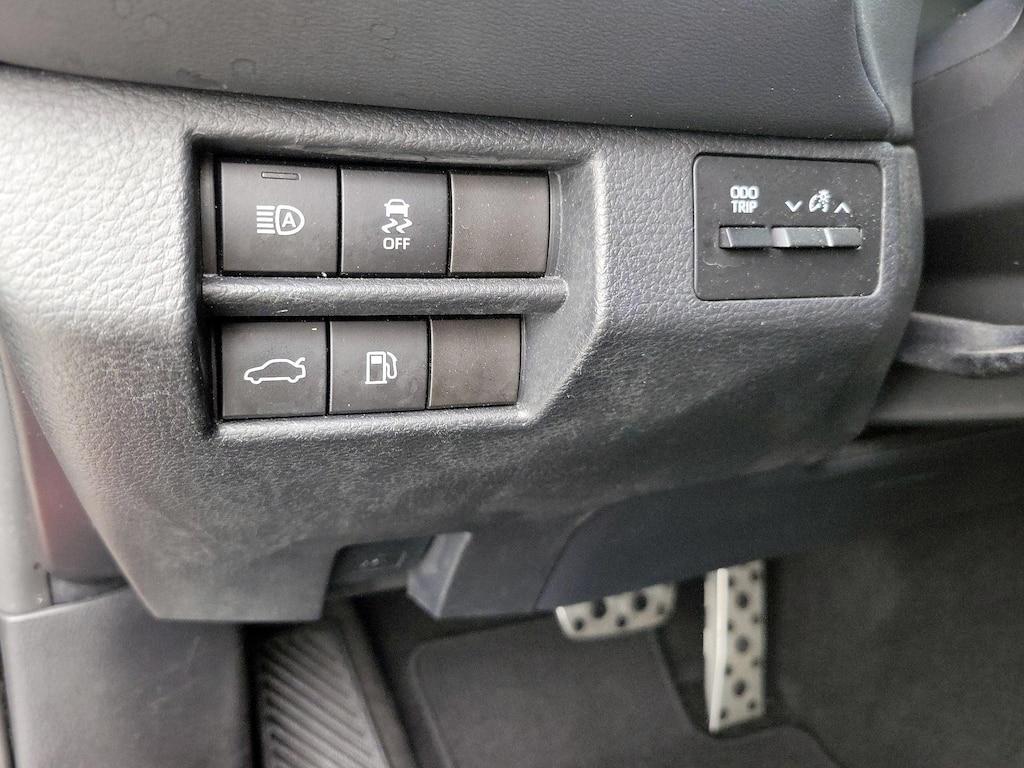 used 2020 Toyota Avalon Hybrid car, priced at $26,998