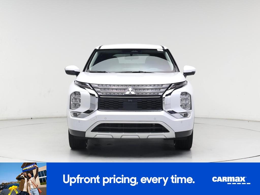 used 2023 Mitsubishi Outlander car, priced at $24,998