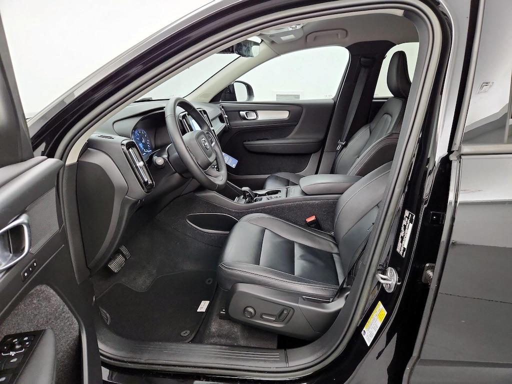 used 2022 Volvo XC40 car, priced at $28,998