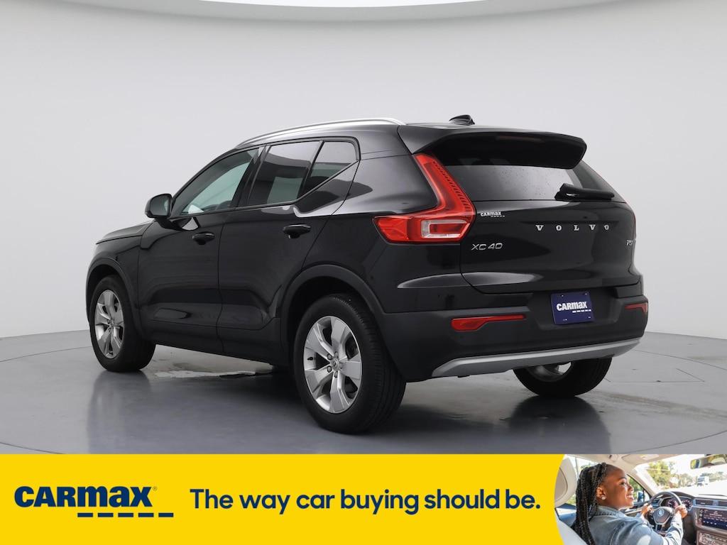 used 2022 Volvo XC40 car, priced at $28,998