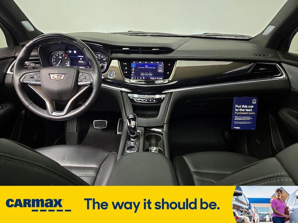 used 2024 Cadillac XT6 car, priced at $47,998