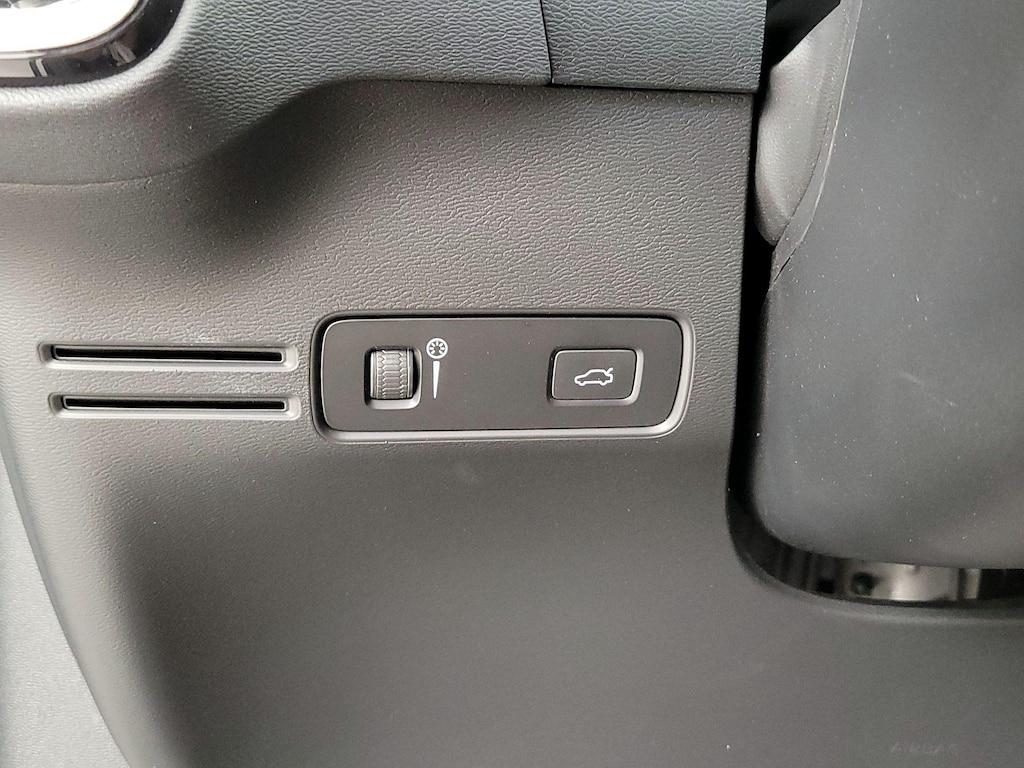 used 2022 Volvo XC40 Recharge Pure Electric car, priced at $29,998
