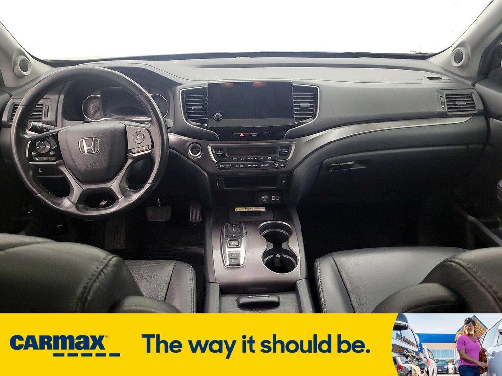 used 2022 Honda Pilot car, priced at $32,998
