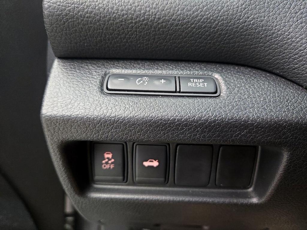 used 2014 Nissan Altima car, priced at $13,998