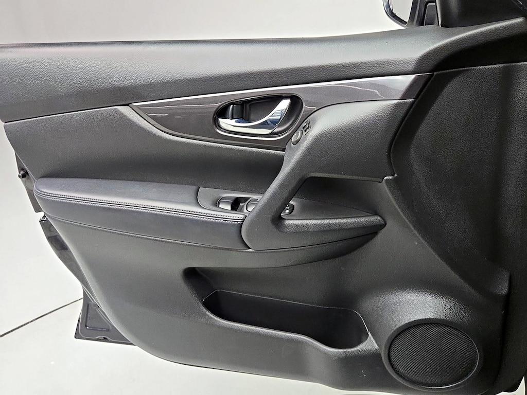 used 2020 Nissan Rogue car, priced at $19,998