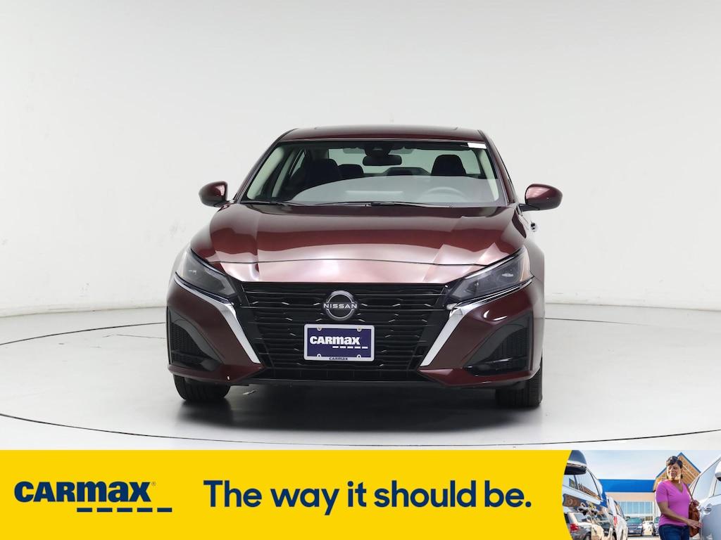 used 2023 Nissan Altima car, priced at $22,998