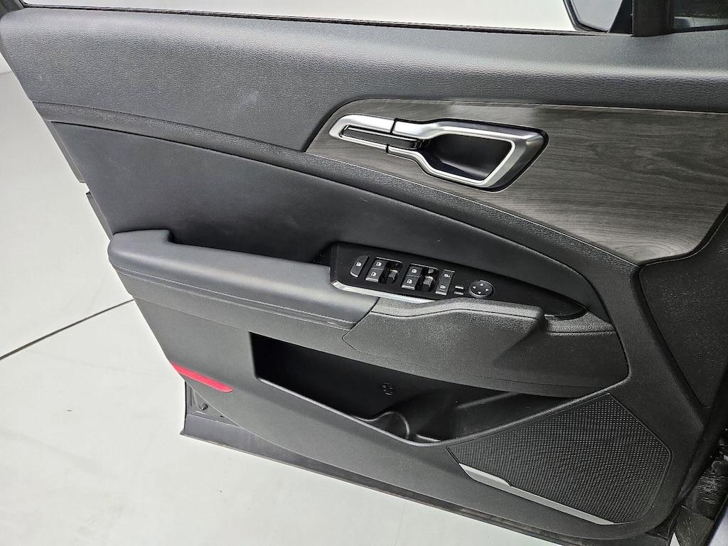 used 2023 Kia Sportage Plug-In Hybrid car, priced at $30,998