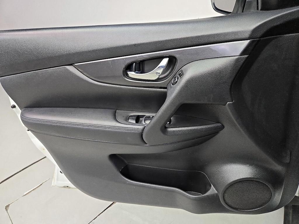 used 2017 Nissan Rogue car, priced at $14,998