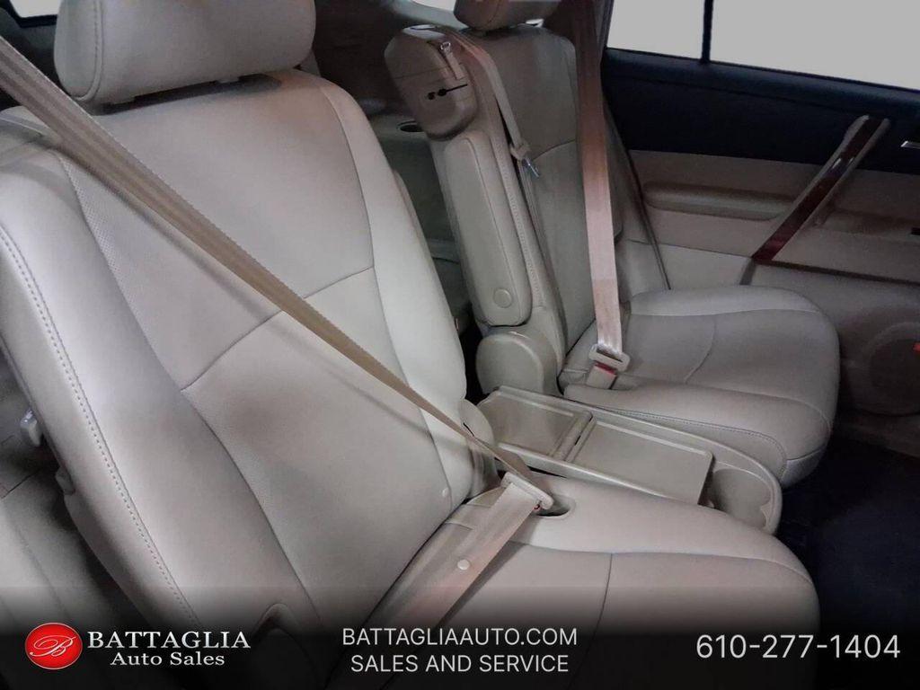 used 2013 Toyota Highlander car, priced at $15,990