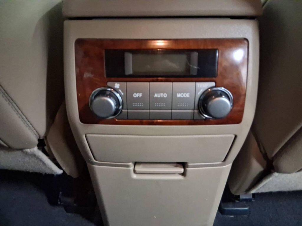 used 2013 Toyota Highlander car, priced at $15,990