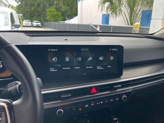 used 2024 Kia Sorento car, priced at $26,883