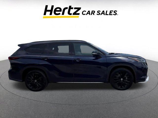 used 2024 Toyota Highlander car, priced at $43,057