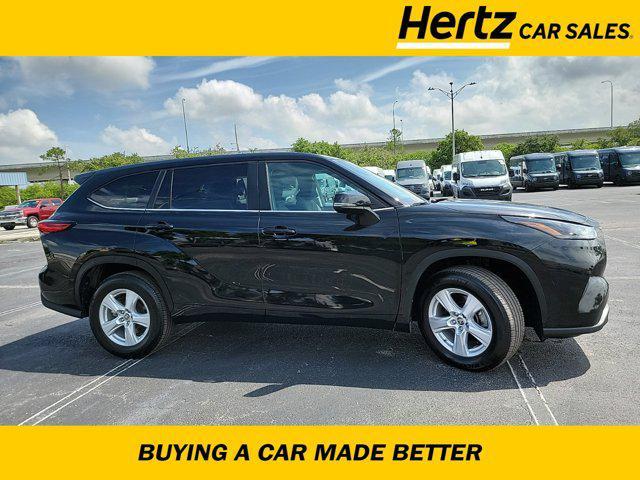 used 2023 Toyota Highlander car, priced at $34,082