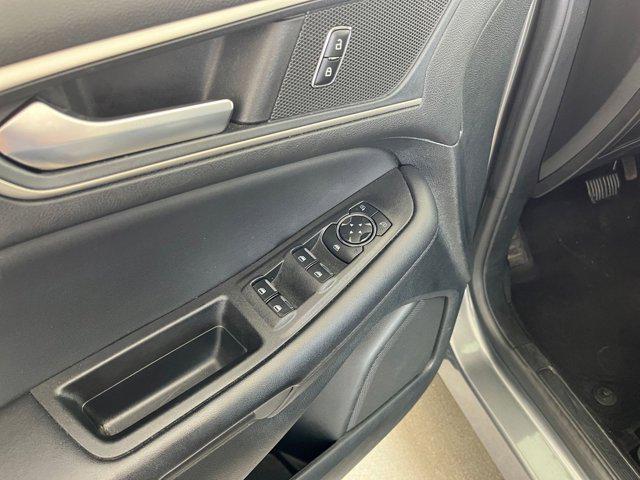used 2023 Ford Edge car, priced at $22,124
