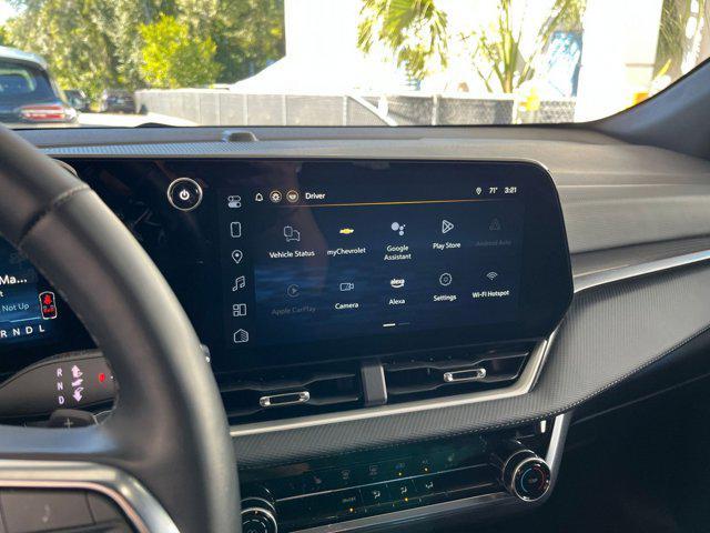 used 2025 Chevrolet Equinox car, priced at $28,046