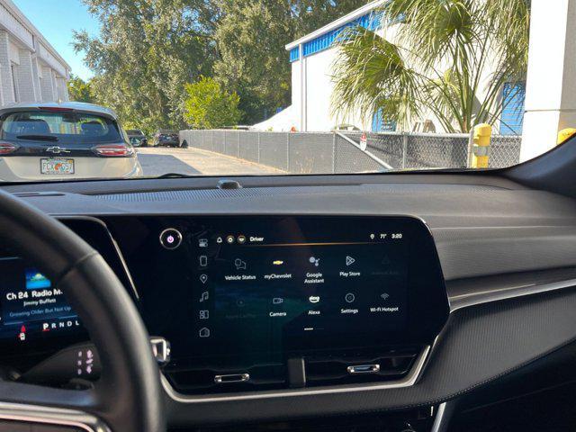 used 2025 Chevrolet Equinox car, priced at $28,046