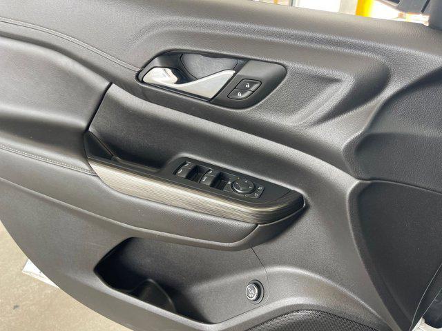 used 2023 GMC Acadia car, priced at $27,019