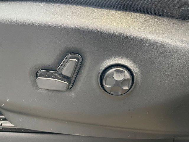 used 2024 Chrysler Pacifica car, priced at $31,338