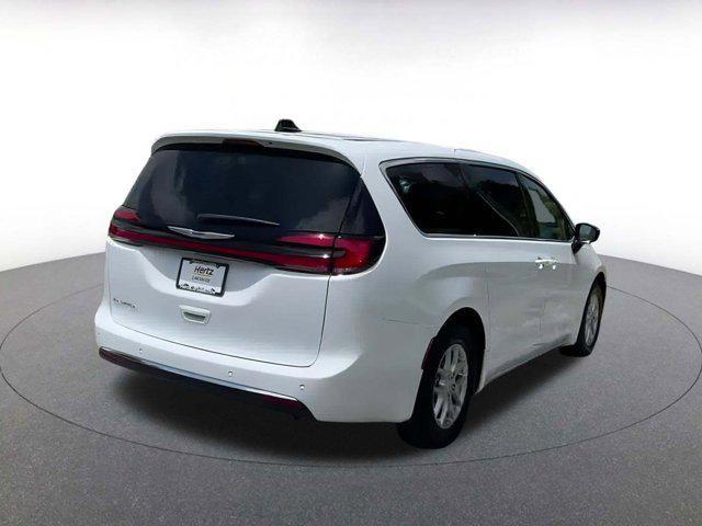 used 2024 Chrysler Pacifica car, priced at $31,338