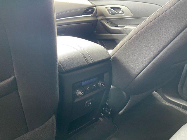 used 2023 Chevrolet Traverse car, priced at $24,306