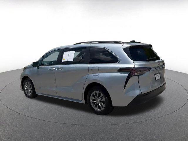 used 2024 Toyota Sienna car, priced at $40,668