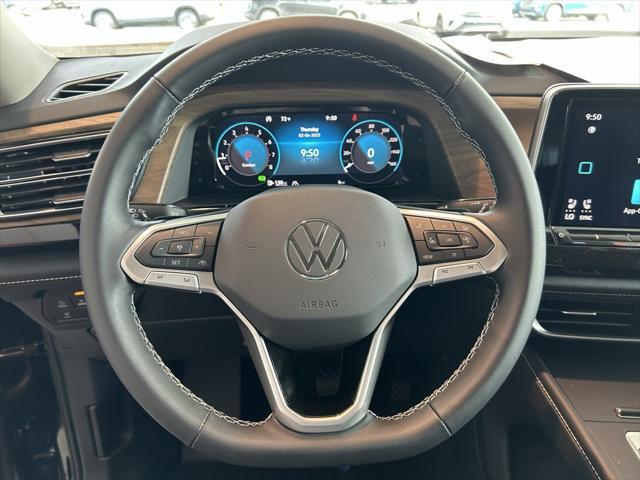 new 2025 Volkswagen Atlas car, priced at $37,627