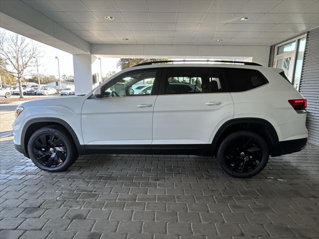 new 2025 Volkswagen Atlas car, priced at $44,336