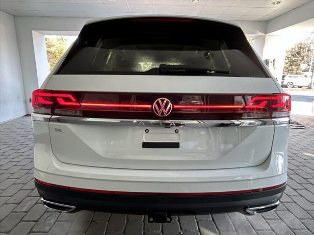 new 2025 Volkswagen Atlas car, priced at $44,336