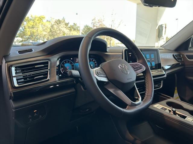new 2025 Volkswagen Atlas car, priced at $38,636