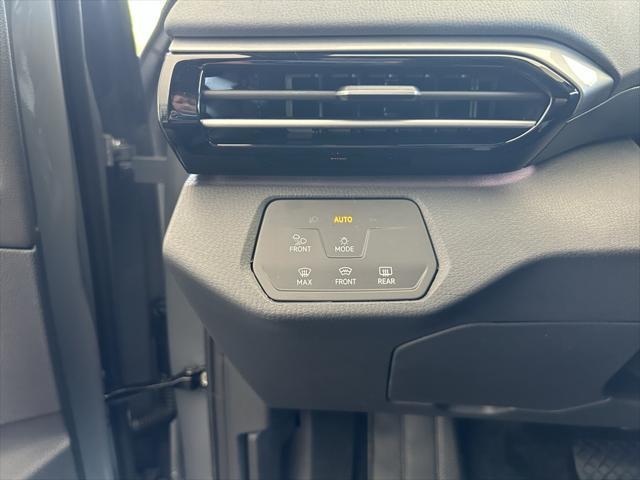 new 2025 Volkswagen ID.4 car, priced at $54,805