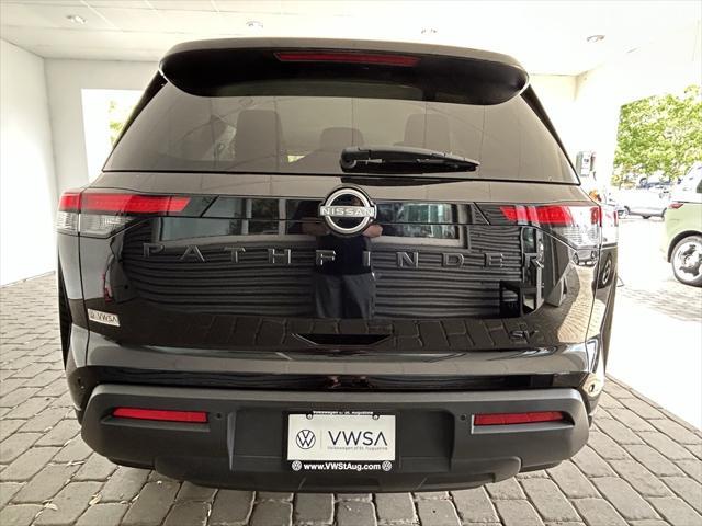used 2022 Nissan Pathfinder car, priced at $25,529