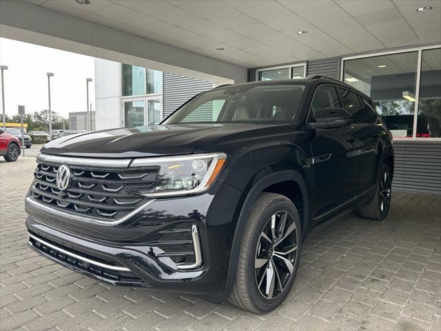 new 2025 Volkswagen Atlas car, priced at $53,239