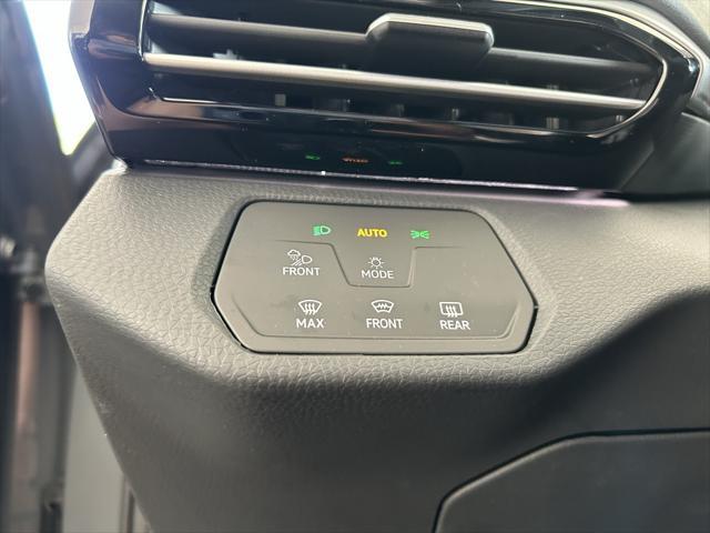 new 2025 Volkswagen ID.4 car, priced at $54,505