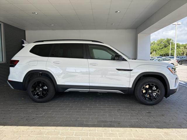 new 2025 Volkswagen Atlas car, priced at $48,014
