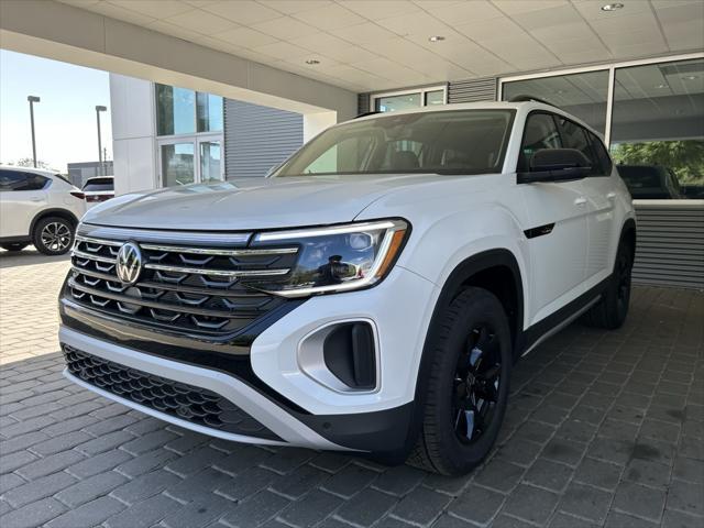 new 2025 Volkswagen Atlas car, priced at $48,014