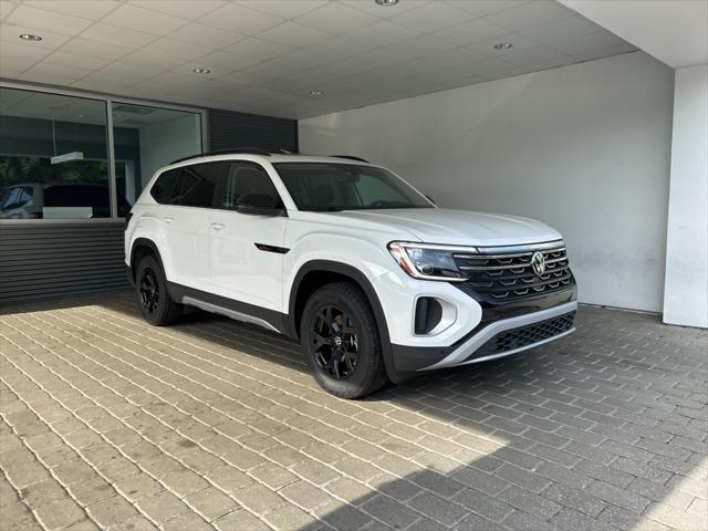 new 2025 Volkswagen Atlas car, priced at $47,004