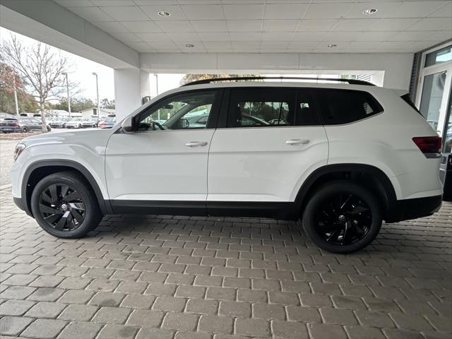 new 2025 Volkswagen Atlas car, priced at $43,020