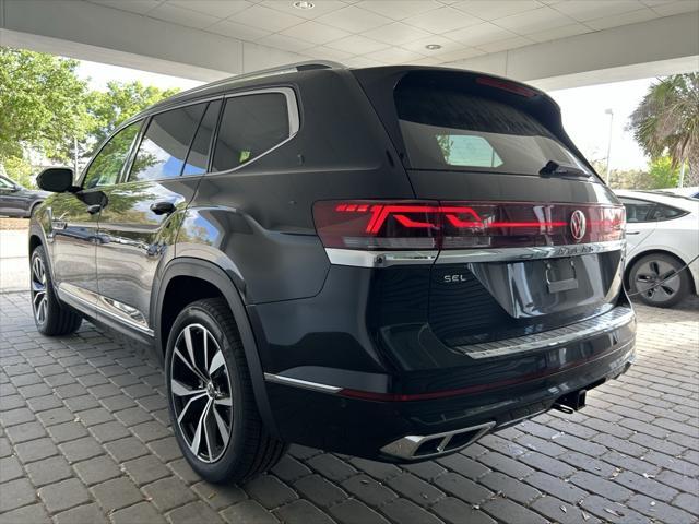 new 2025 Volkswagen Atlas car, priced at $54,674