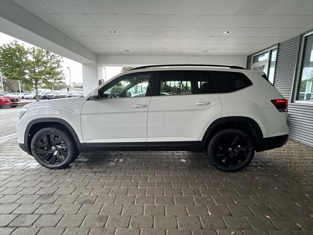 new 2025 Volkswagen Atlas car, priced at $42,417