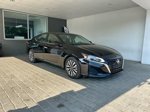 used 2023 Nissan Altima car, priced at $21,406