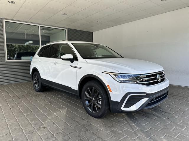 new 2024 Volkswagen Tiguan car, priced at $33,678