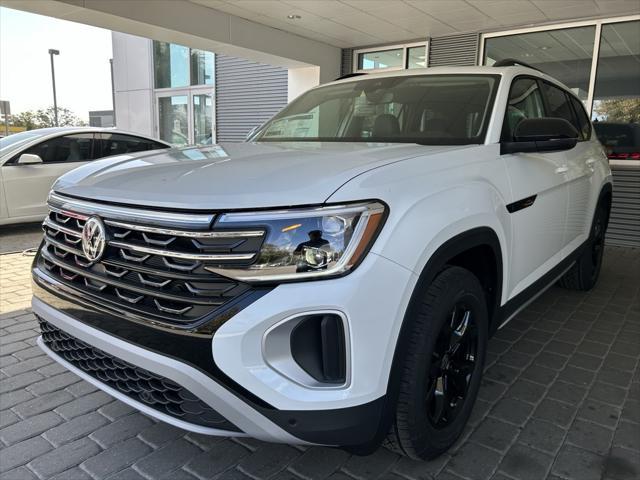 new 2025 Volkswagen Atlas car, priced at $45,544