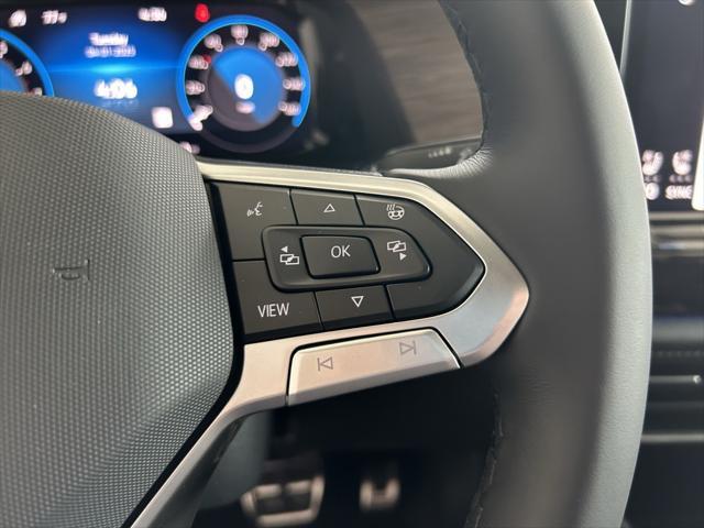 new 2025 Volkswagen Atlas car, priced at $53,286