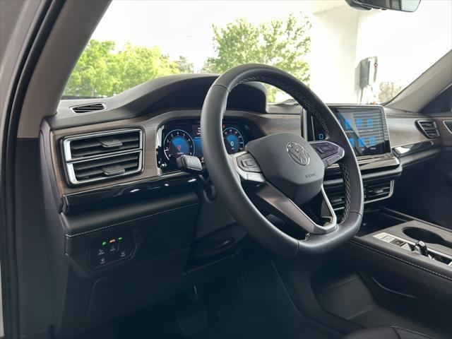new 2025 Volkswagen Atlas car, priced at $37,586