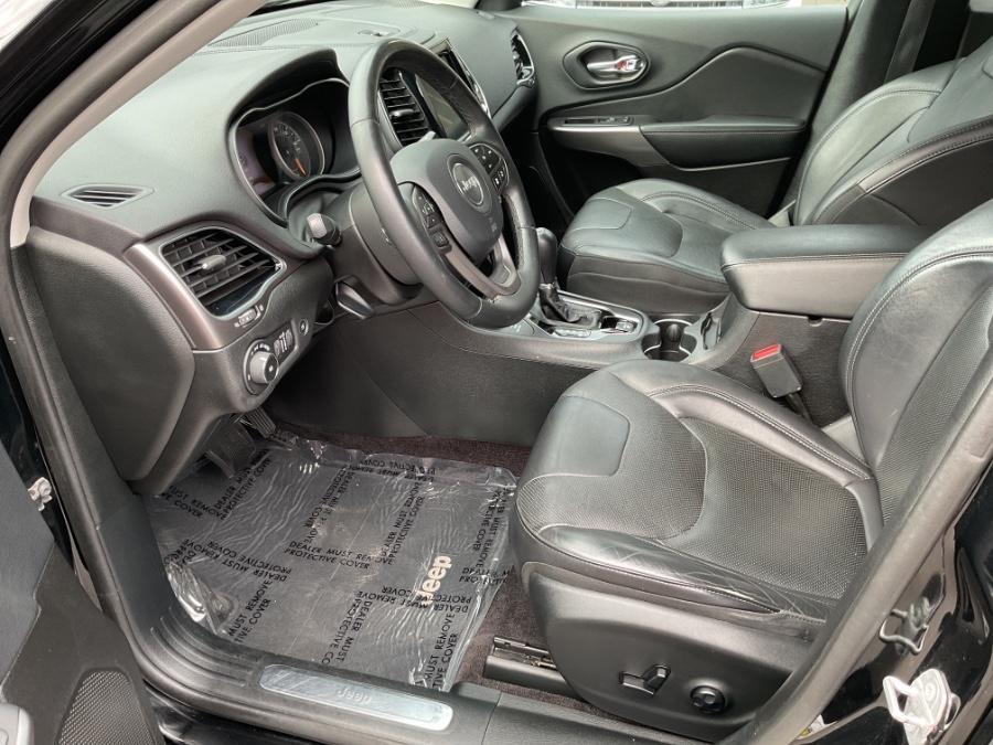 used 2019 Jeep Cherokee car, priced at $14,890