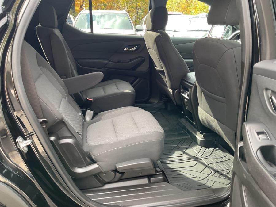 used 2022 Chevrolet Traverse car, priced at $22,364