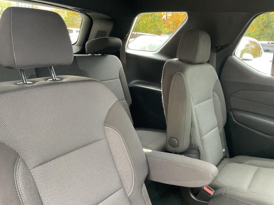 used 2022 Chevrolet Traverse car, priced at $22,364