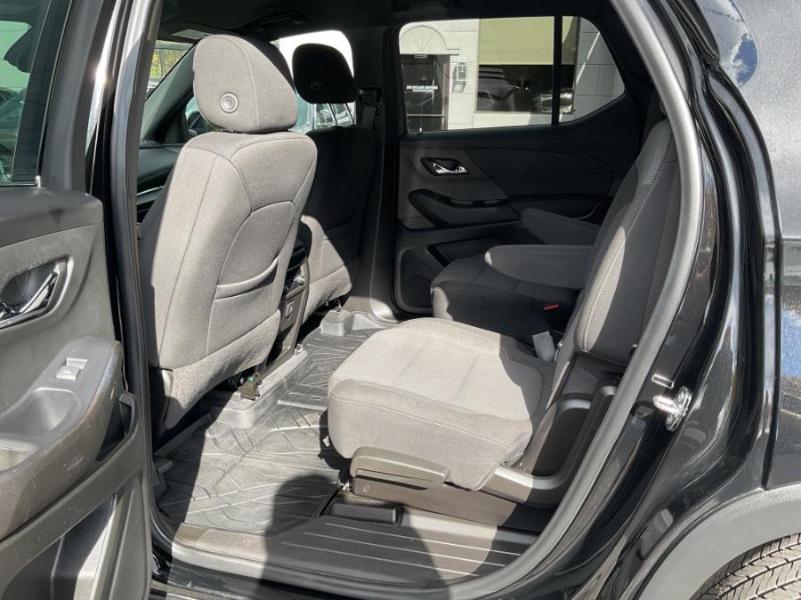 used 2022 Chevrolet Traverse car, priced at $22,364